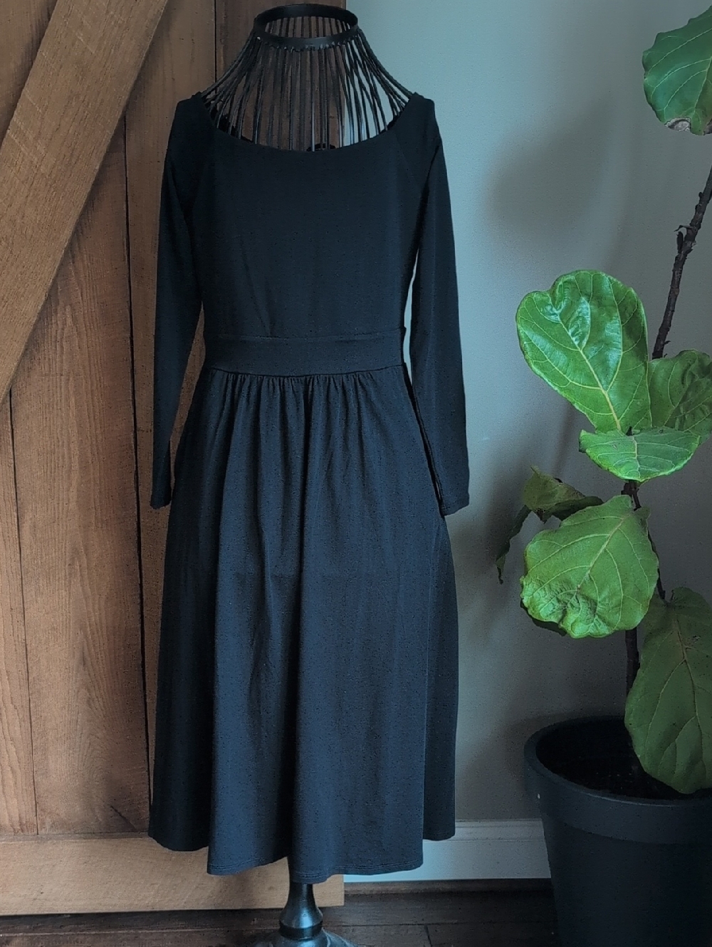 Lands' End Black Long-Sleeve Midi Dress